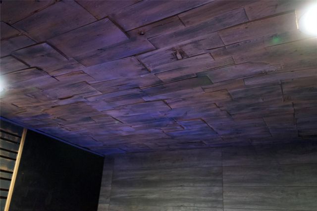 11150 Peachtree Dr, Miami, FL 33161