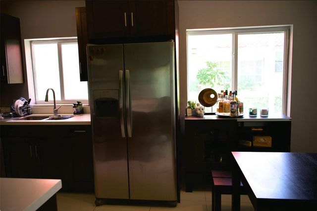 11150 Peachtree Dr, Miami, FL 33161