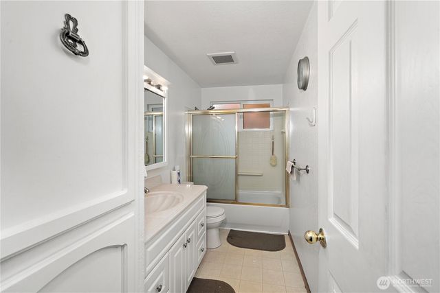 15401 Meridian Avenue N, Shoreline, WA 98133