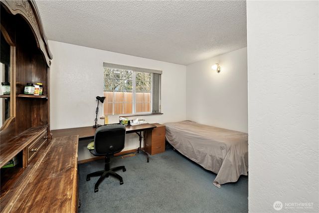 15401 Meridian Avenue N, Shoreline, WA 98133