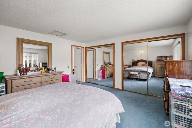 15401 Meridian Avenue N, Shoreline, WA 98133