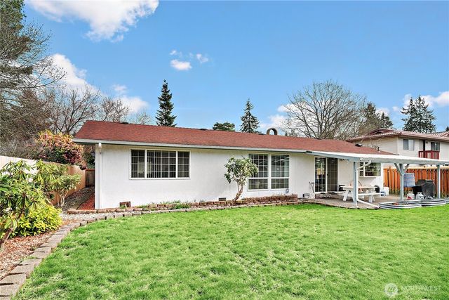 15401 Meridian Avenue N, Shoreline, WA 98133