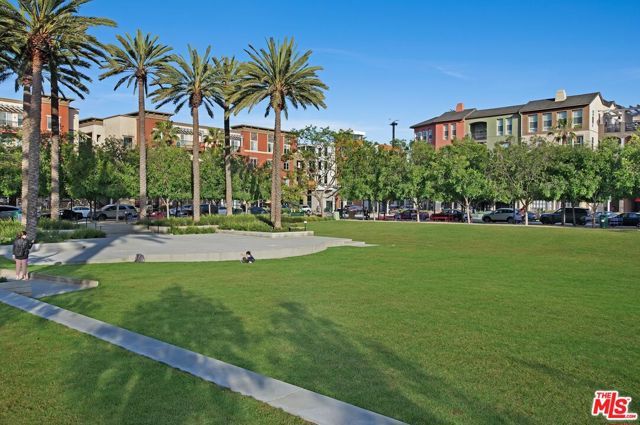 13020 Pacific 203, Los Angeles, CA 90094