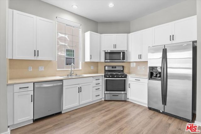 13020 Pacific 203, Los Angeles, CA 90094