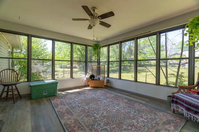 912 Barnabas Street, Athens, TN 37303