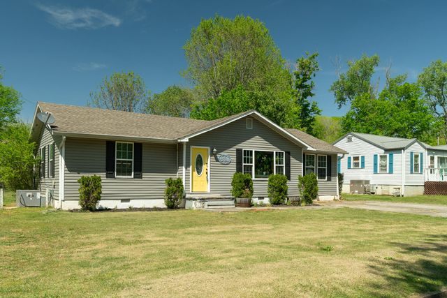 912 Barnabas Street, Athens, TN 37303