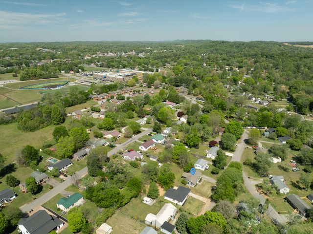 912 Barnabas Street, Athens, TN 37303
