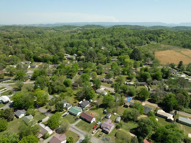 912 Barnabas Street, Athens, TN 37303