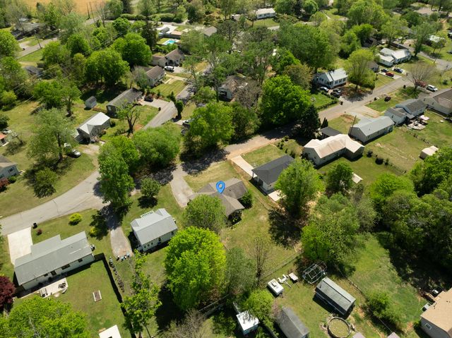 912 Barnabas Street, Athens, TN 37303