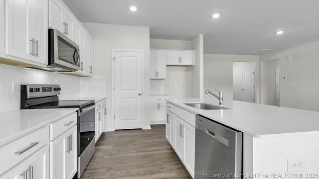 3086 Platinum Circle, West End, NC 27376