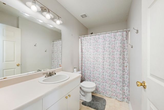 1273 Jefferyscot Drive, Crestview, FL 32536