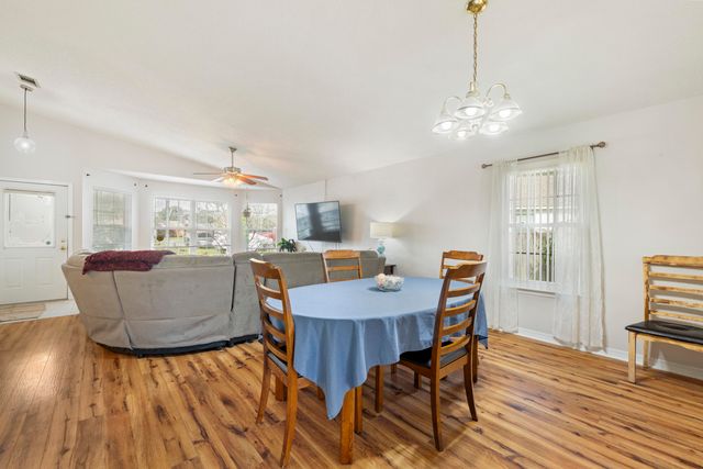 1273 Jefferyscot Drive, Crestview, FL 32536