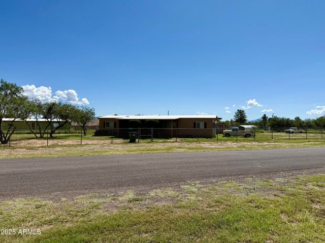 5225 S SAN FERNANDO Avenue, Sierra Vista, AZ 85650