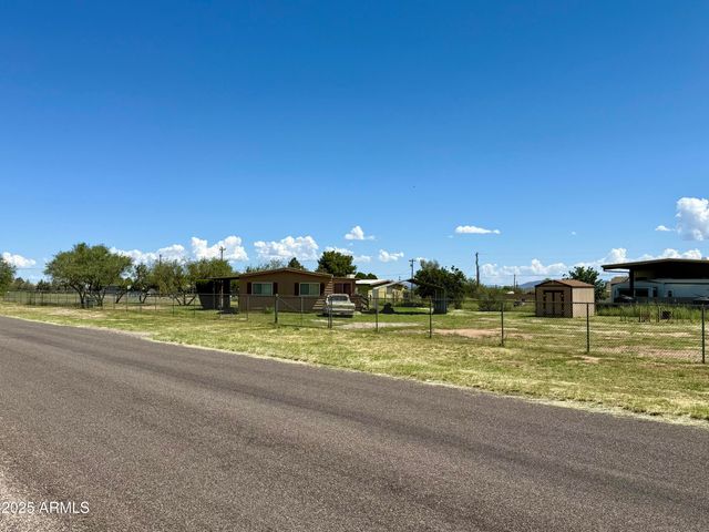 5225 S SAN FERNANDO Avenue, Sierra Vista, AZ 85650