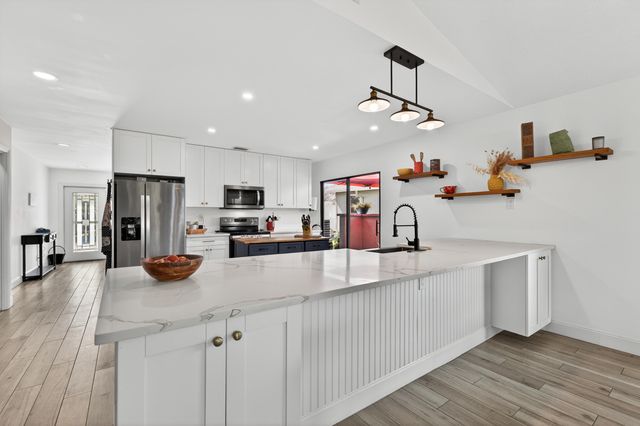 6757 SE Yorktown Drive, Hobe Sound, FL 33455