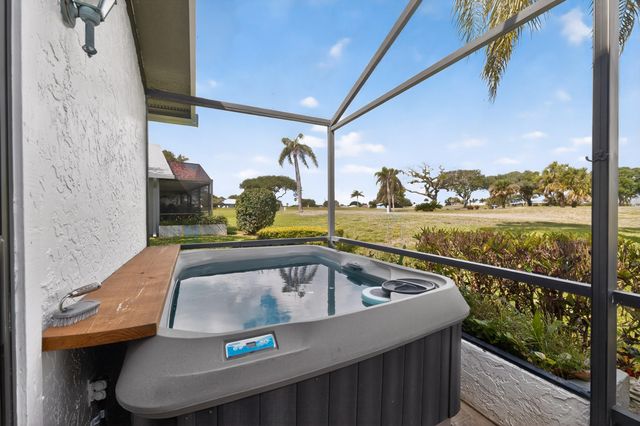 6757 SE Yorktown Drive, Hobe Sound, FL 33455