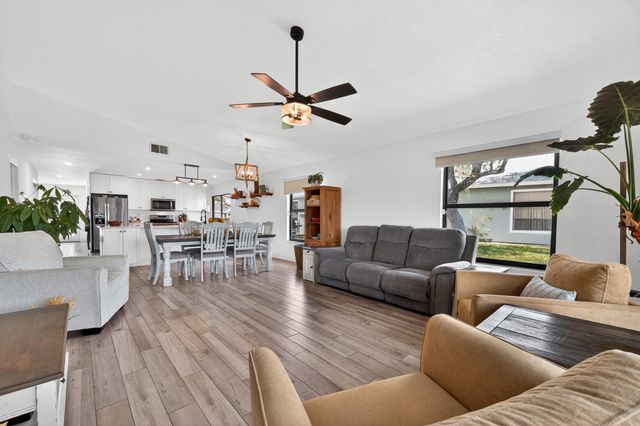 6757 SE Yorktown Drive, Hobe Sound, FL 33455