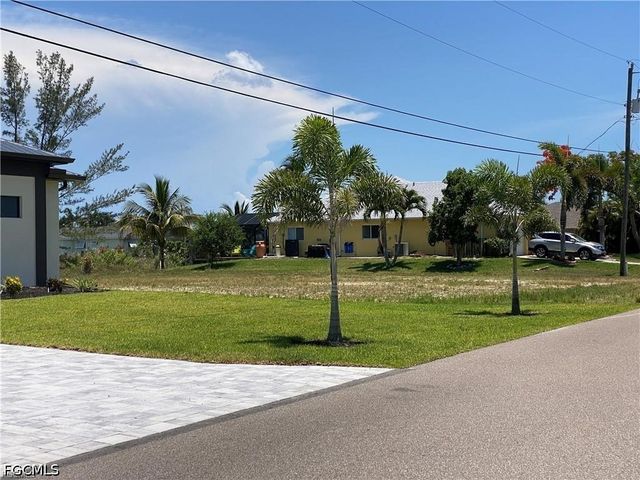 2005 SW 8th CT, Cape Coral, FL 33991