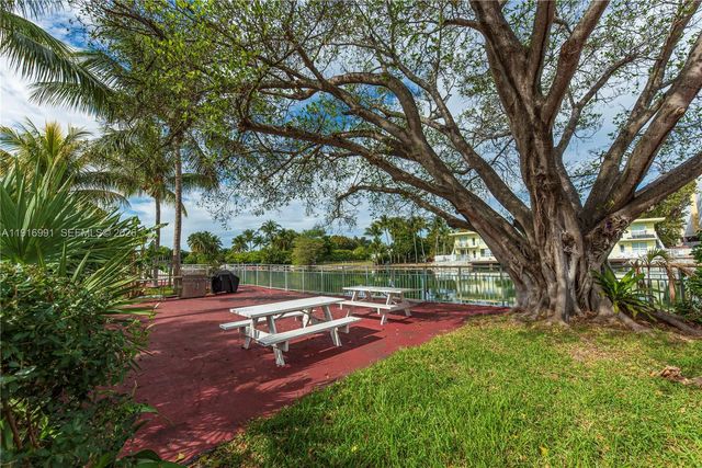 1255 Marseille Dr 125, Miami Beach, FL 33141