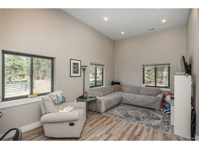 854 N Russellville Rd, Franktown, CO 80116