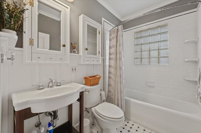 708 Blaylock Drive, Dallas, TX 75203