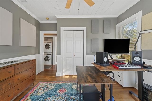 708 Blaylock Drive, Dallas, TX 75203