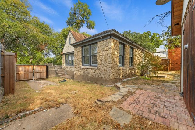 708 Blaylock Drive, Dallas, TX 75203