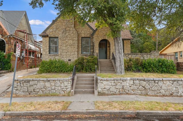 708 Blaylock Drive, Dallas, TX 75203