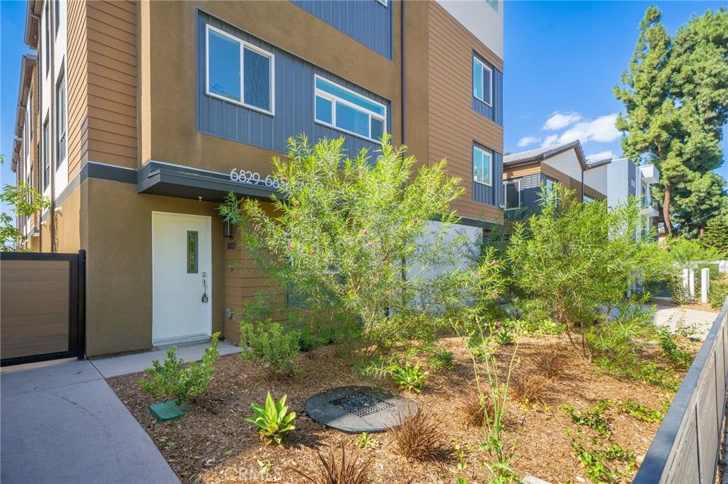 6829 N Haskell Avenue, Van Nuys, CA 91406 — photo 5