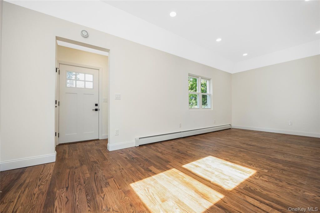 183-12 Elmira Avenue, Saint Albans, NY 11412 — photo 4