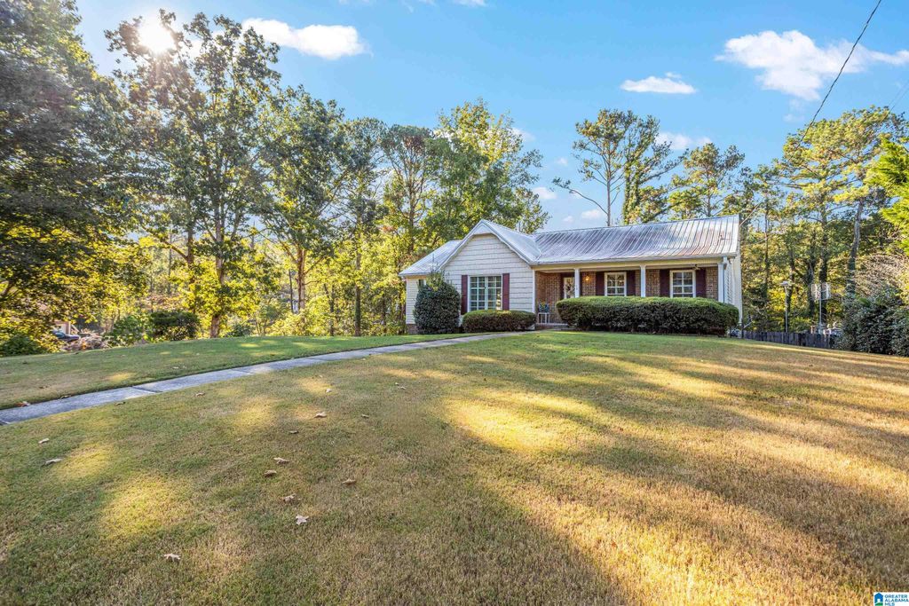 54 HUNTMASTER LANE, Pelham, AL 35124