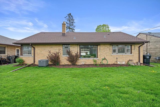 5629 Quality AVENUE, Cudahy, WI 53110