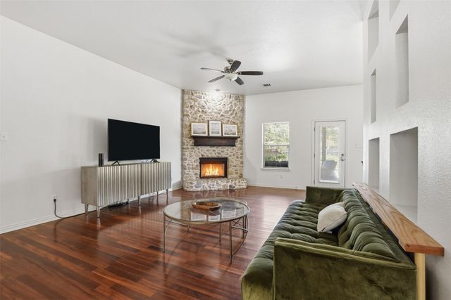 107 Clyde Drive, Aledo, TX 76008