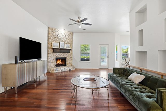 107 Clyde Drive, Aledo, TX 76008