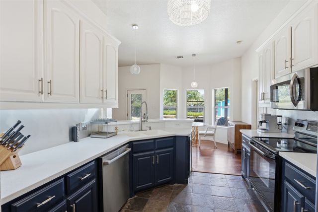 107 Clyde Drive, Aledo, TX 76008