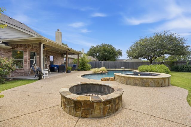 107 Clyde Drive, Aledo, TX 76008