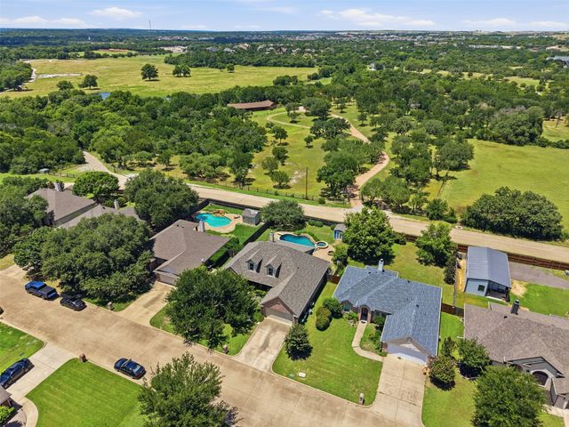 107 Clyde Drive, Aledo, TX 76008