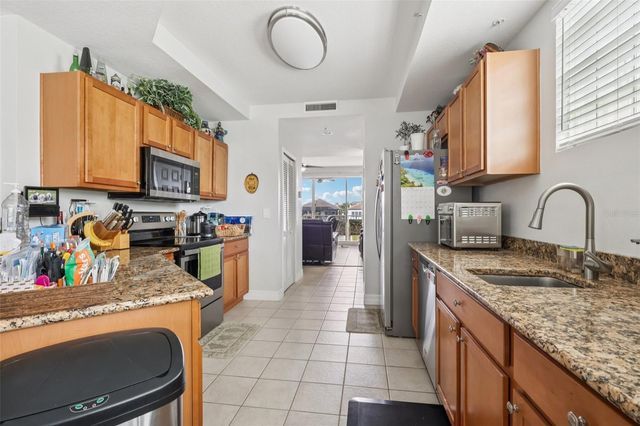 533 BAHIA BEACH BOULEVARD, Ruskin, FL 33570