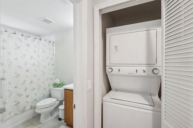 533 BAHIA BEACH BOULEVARD, Ruskin, FL 33570