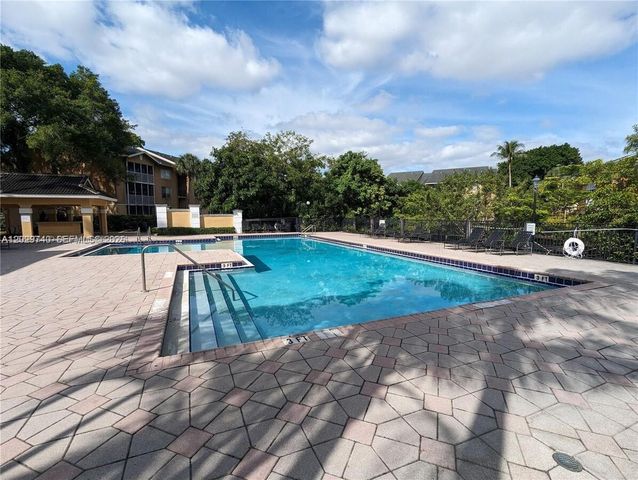 4055 W Mcnab Rd H112, Pompano Beach, FL 33069