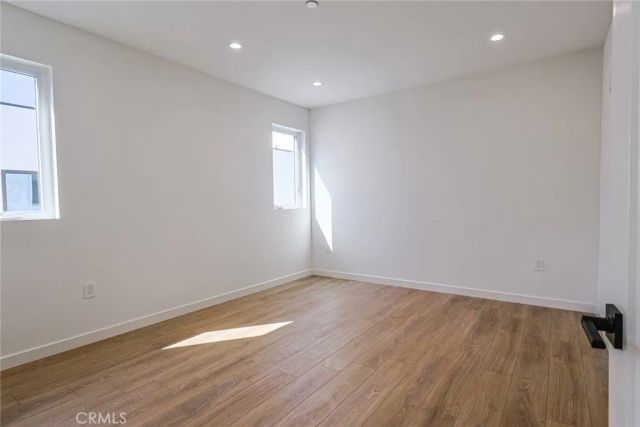 1227 June St, Hollywood, CA 90038