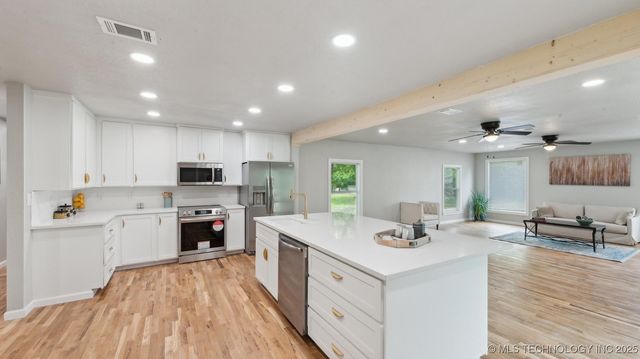 4010 E Harris, Muskogee, OK 74403