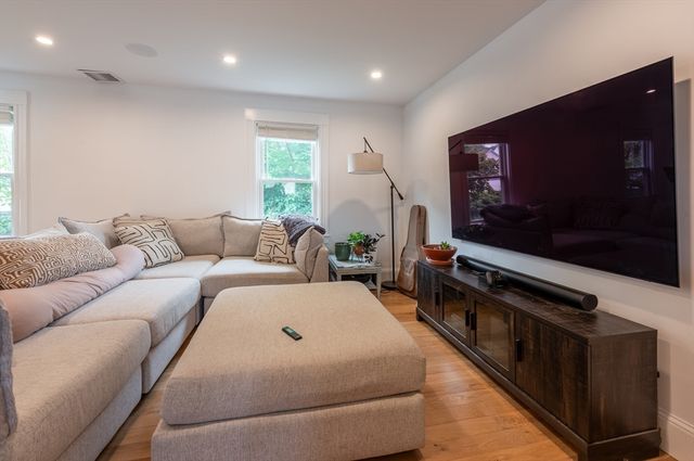 5 Ord Street Ct, Salem, MA 01970