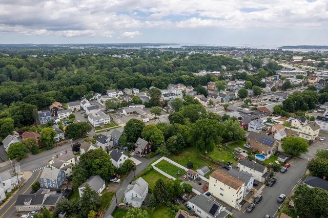 5 Ord Street Ct, Salem, MA 01970