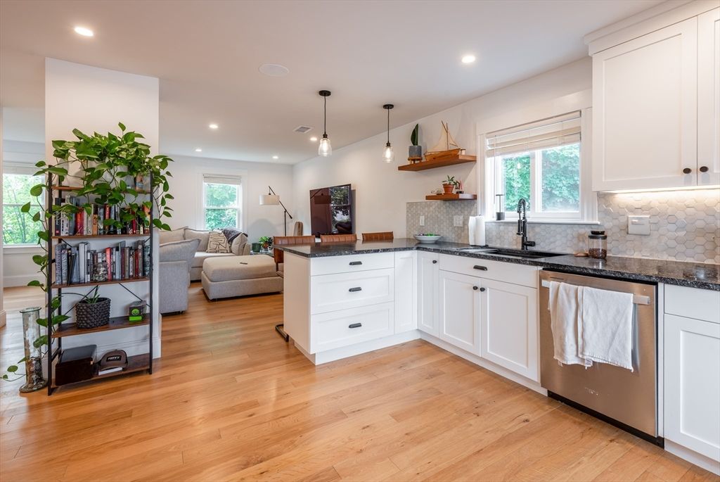 5 Ord Street Ct, Salem, MA 01970