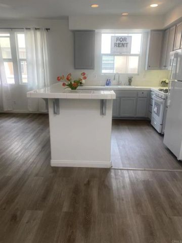 742 Mariposa Circle, National City, CA 91950