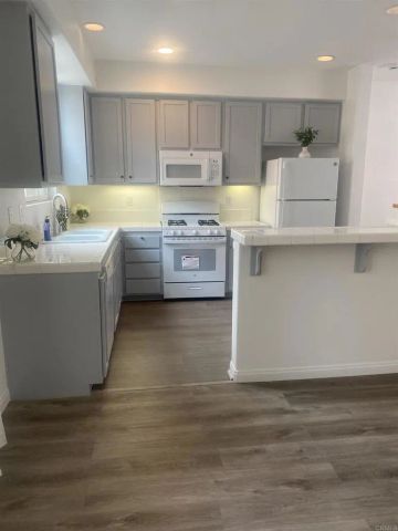 742 Mariposa Circle, National City, CA 91950