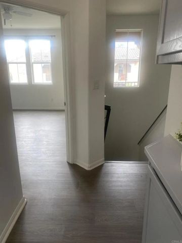 742 Mariposa Circle, National City, CA 91950