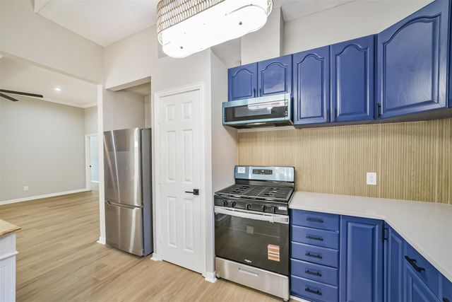 10826 Thorncliff Drive, Humble, TX 77396