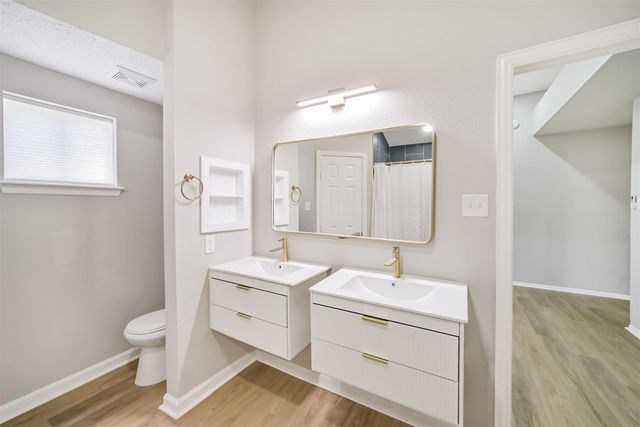 10826 Thorncliff Drive, Humble, TX 77396